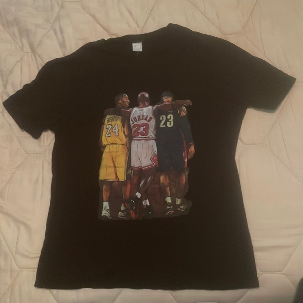 Basketball tee